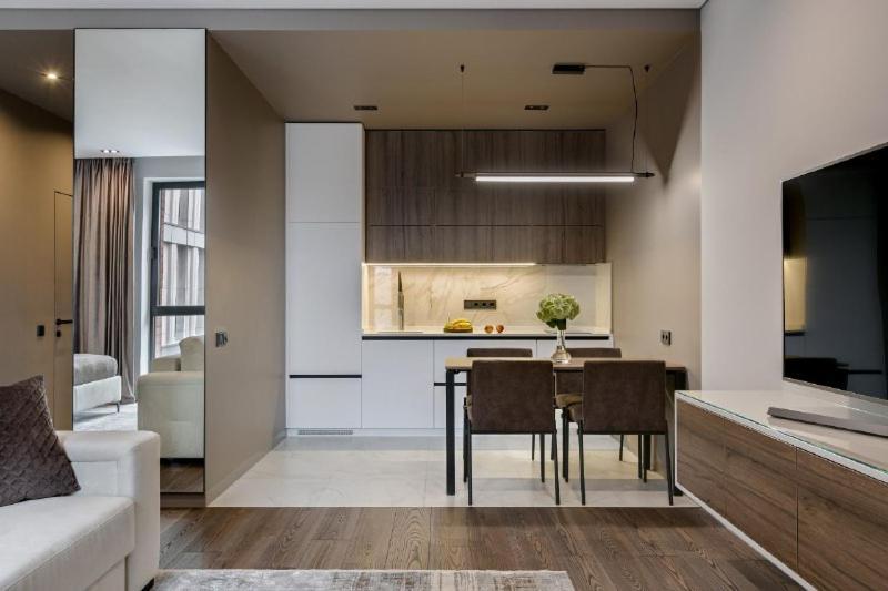 Classy Studio In Chicago, A Luxurious Condo Kiev Ngoại thất bức ảnh
